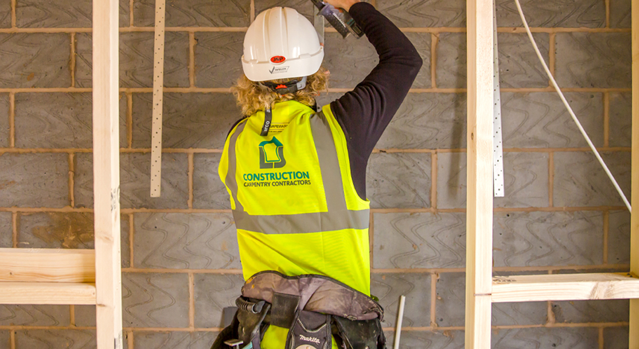 Who are LJ Construction?